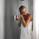 thumbnail image 4 of 1 uds. Dispensador de ducha montado en la pared, organizador de botellas de jabón de silicona, blanco Feliz Sencillez, 4 of 5