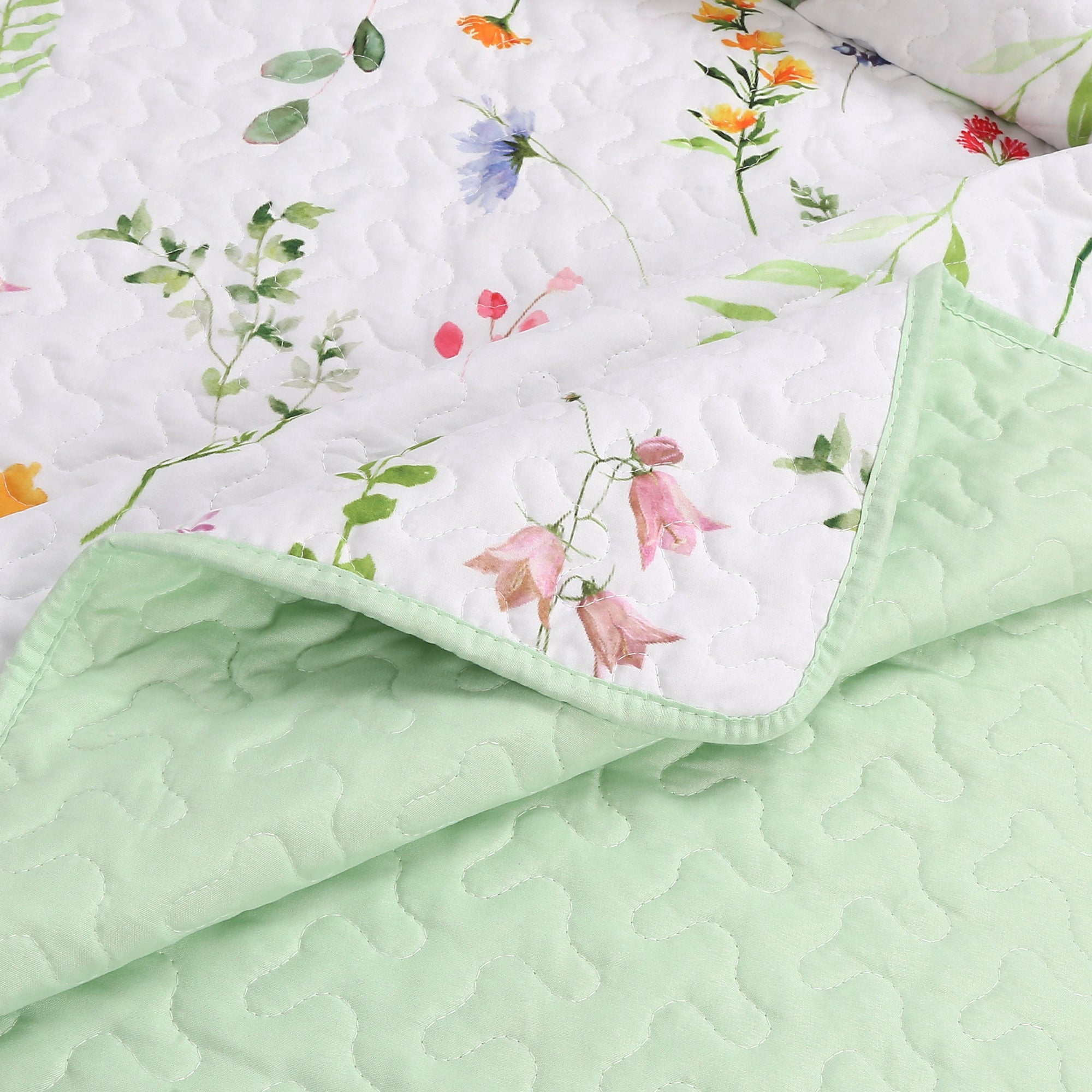 3-Piece Printed Floral Quilt Set Lightweight Bedspread with Pillow Shams, Soft & Breathable Bedding ME505