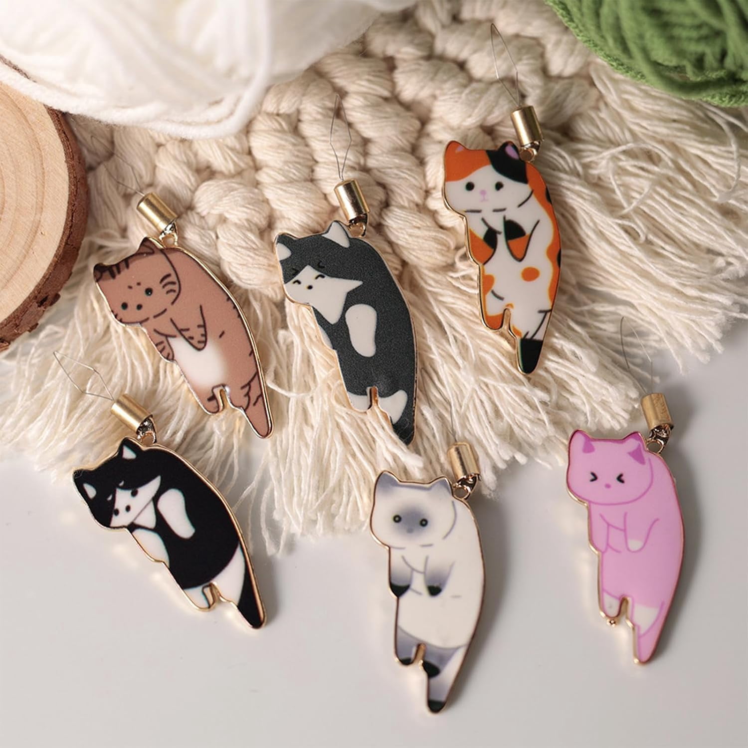 Cat Needle Threader, 6Pcs Adorable Mini Cat Threader, Clothing Embroidery Accessories, DIY Gadget for Sewing Crafting