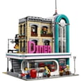thumbnail image 3 of Kit de construcción LEGO Creator Expert Downtown Diner 10260, 3 of 5