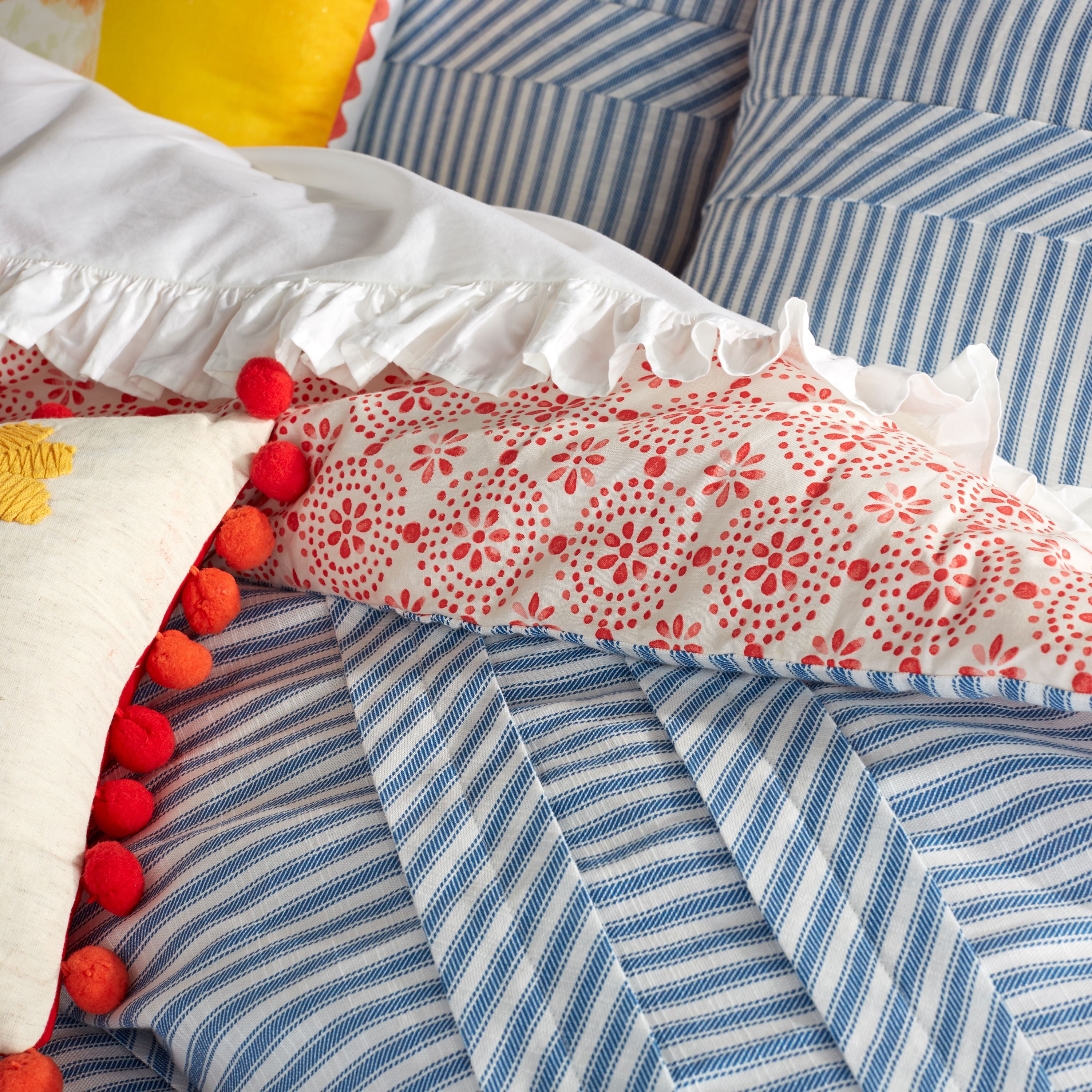 The Pioneer Woman Ticking Stripe Comforter Blue Walmart Com