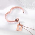thumbnail image 2 of Conjunto de pulsera con candado y collar con llave de la colección Master. Pulsera de pareja con candado concéntrico Love Lock Pulsera de acero de titanio con llave (placa cuadrada Rose G, 2 of 5