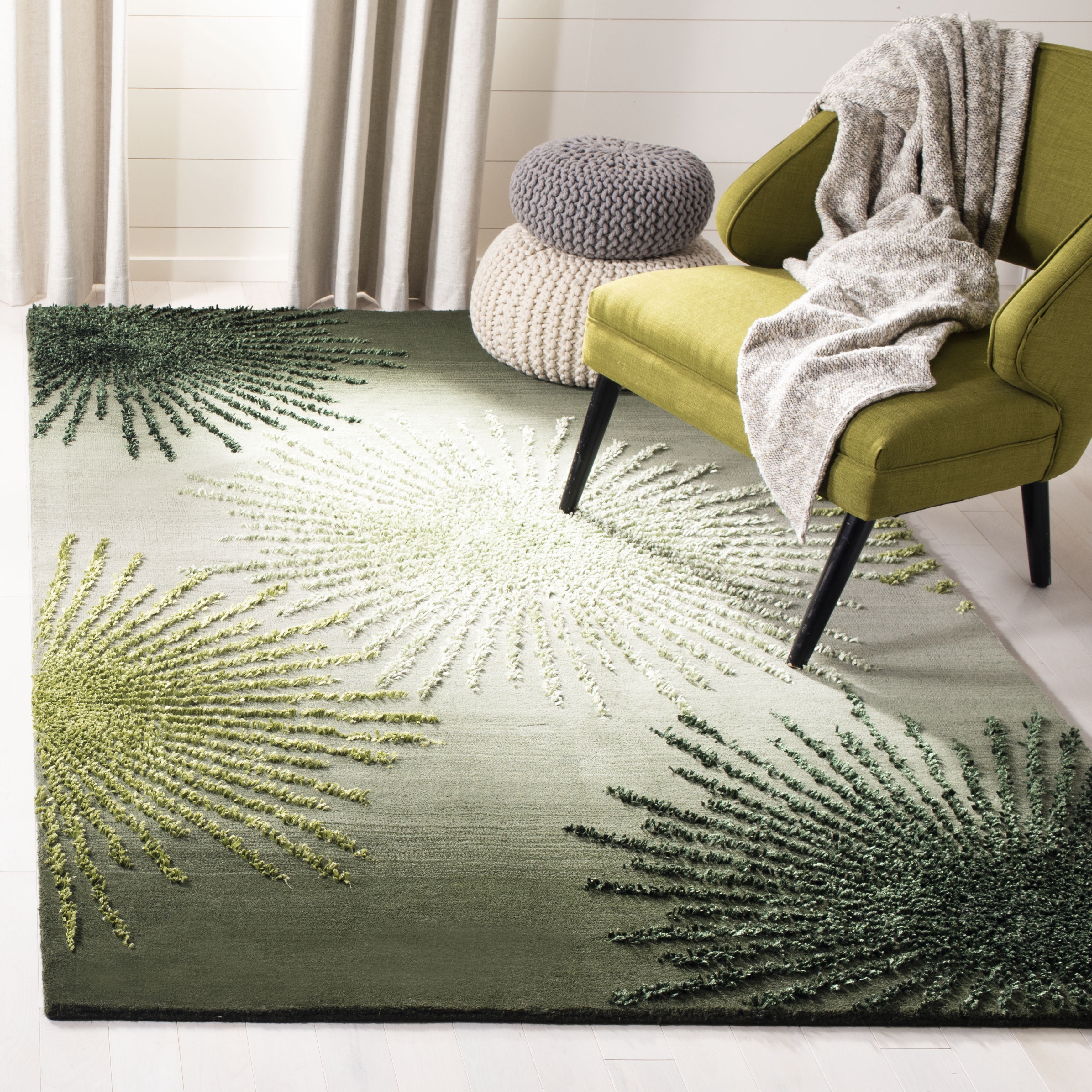SAFAVIEH Soho Fiesta Geometric Area Rug, Green/Multi, 3'6" x 5'6"