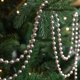 thumbnail image 4 of Guirnalda de cadena de cuentas de 5 m, adornos colgantes para árbol de Navidad, cadena de perlas artificiales, decoración para fiestas de bodas, 4 of 5