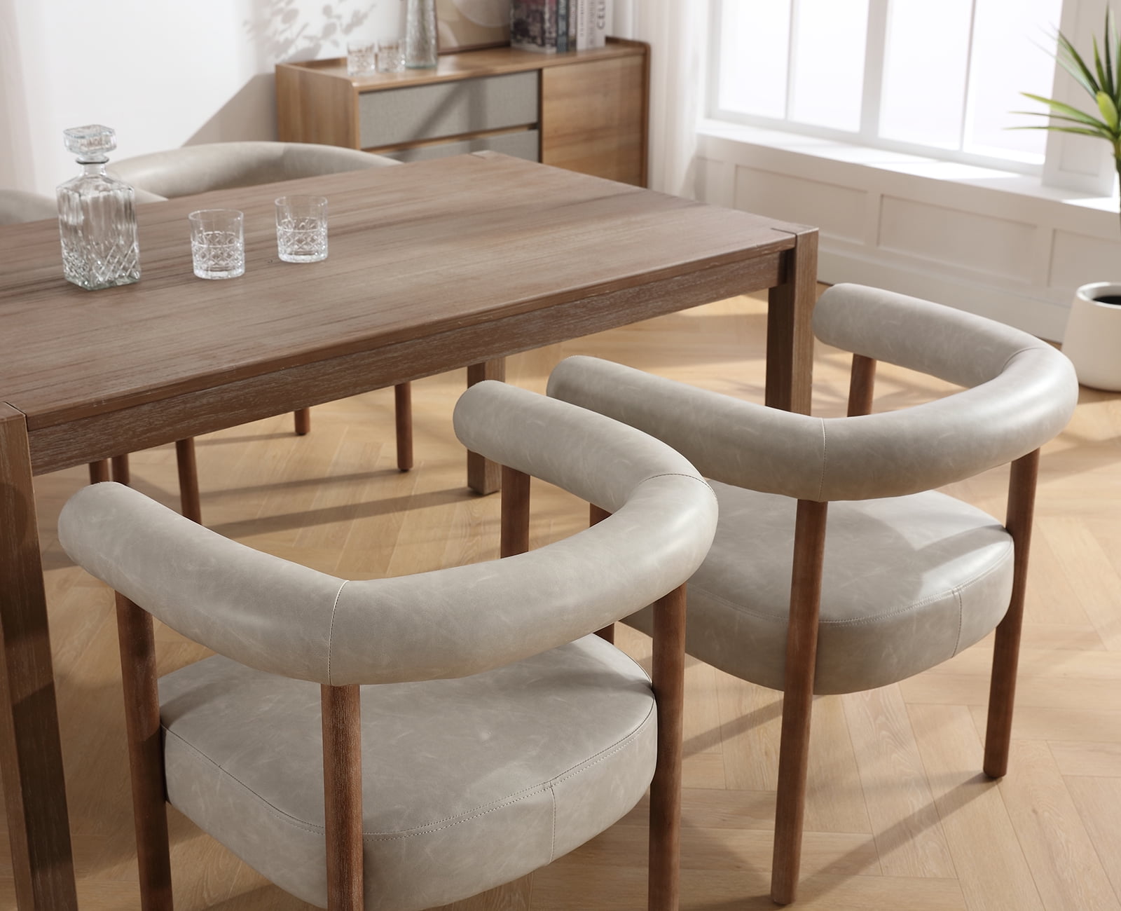 Guyou Modern Barrel Dining Chairs Set of 2, Mid-Century Farmhouse Kitchen Chairs with Curved Back, Wooden PU Upholstered Dining Side Chairs for Dining Room Living Room Kitchen, Light Grey