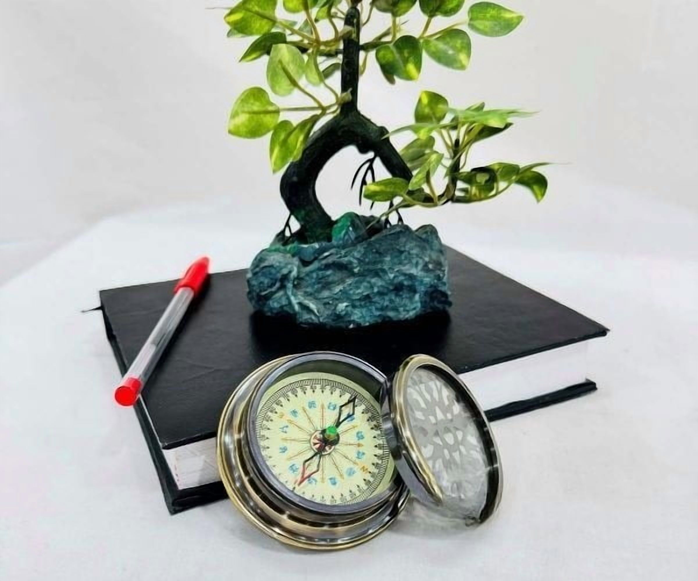 3" Nautical Brass Designer Pattern Direction Compass with Cap, Antique Look, Home Decor Gift Item