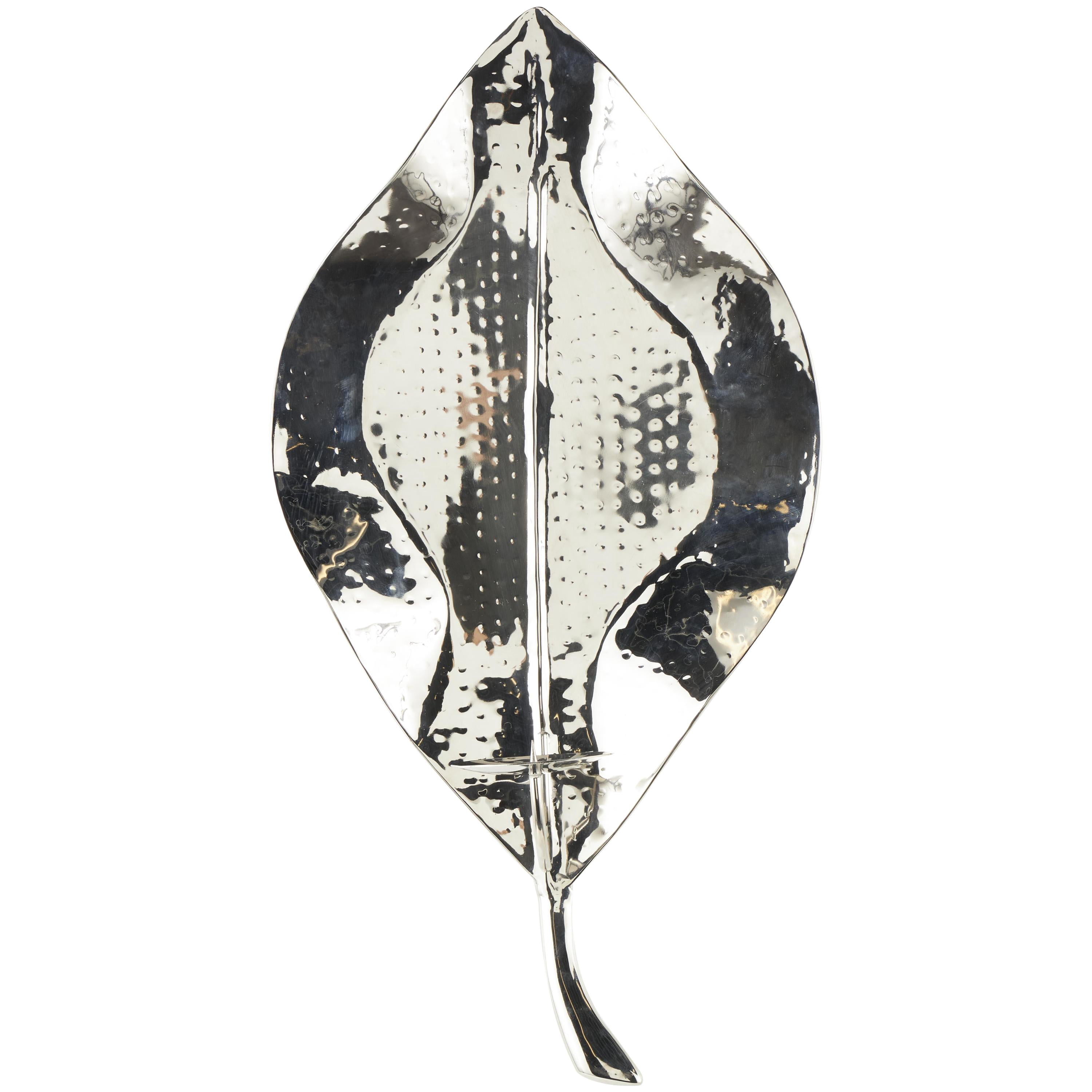 DecMode Silver Stainless Steel Metal Leaf Wall Sconce with Hammered Design