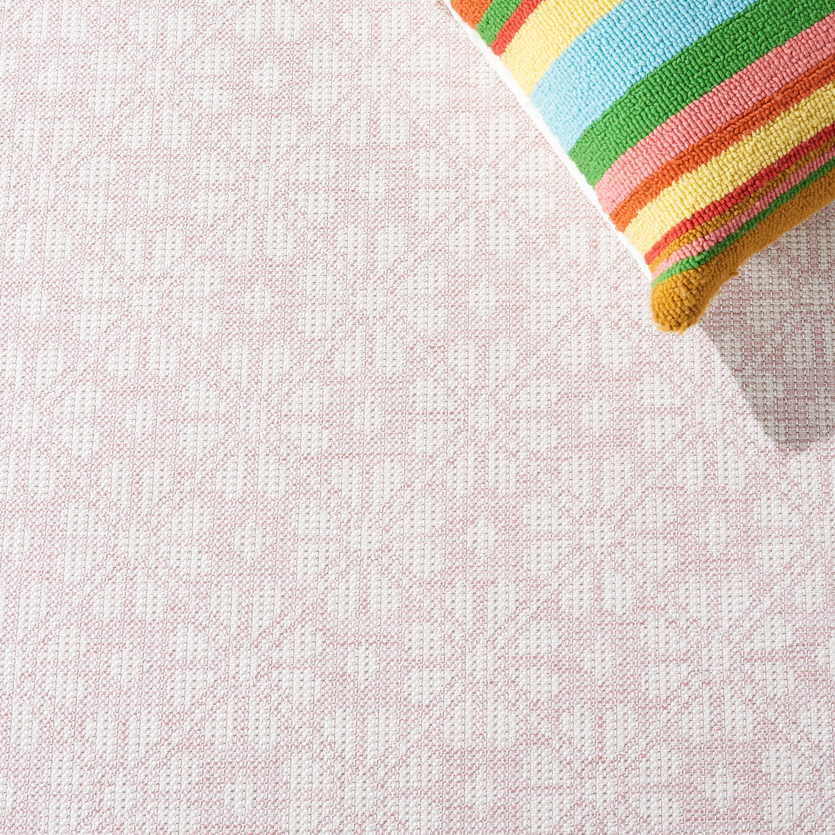 SAFAVIEH Martha Stewart Hampton Diamond Indoor/Outdoor Area Rug, Pink/Ivory, 6'5" x 6'5" Round