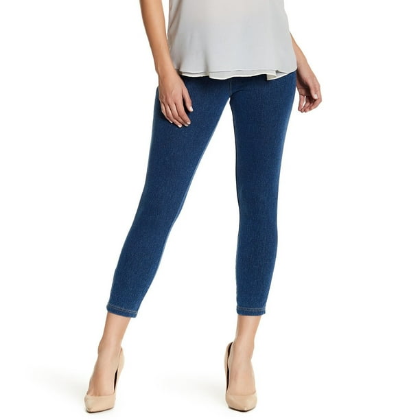 dark blue capri pants