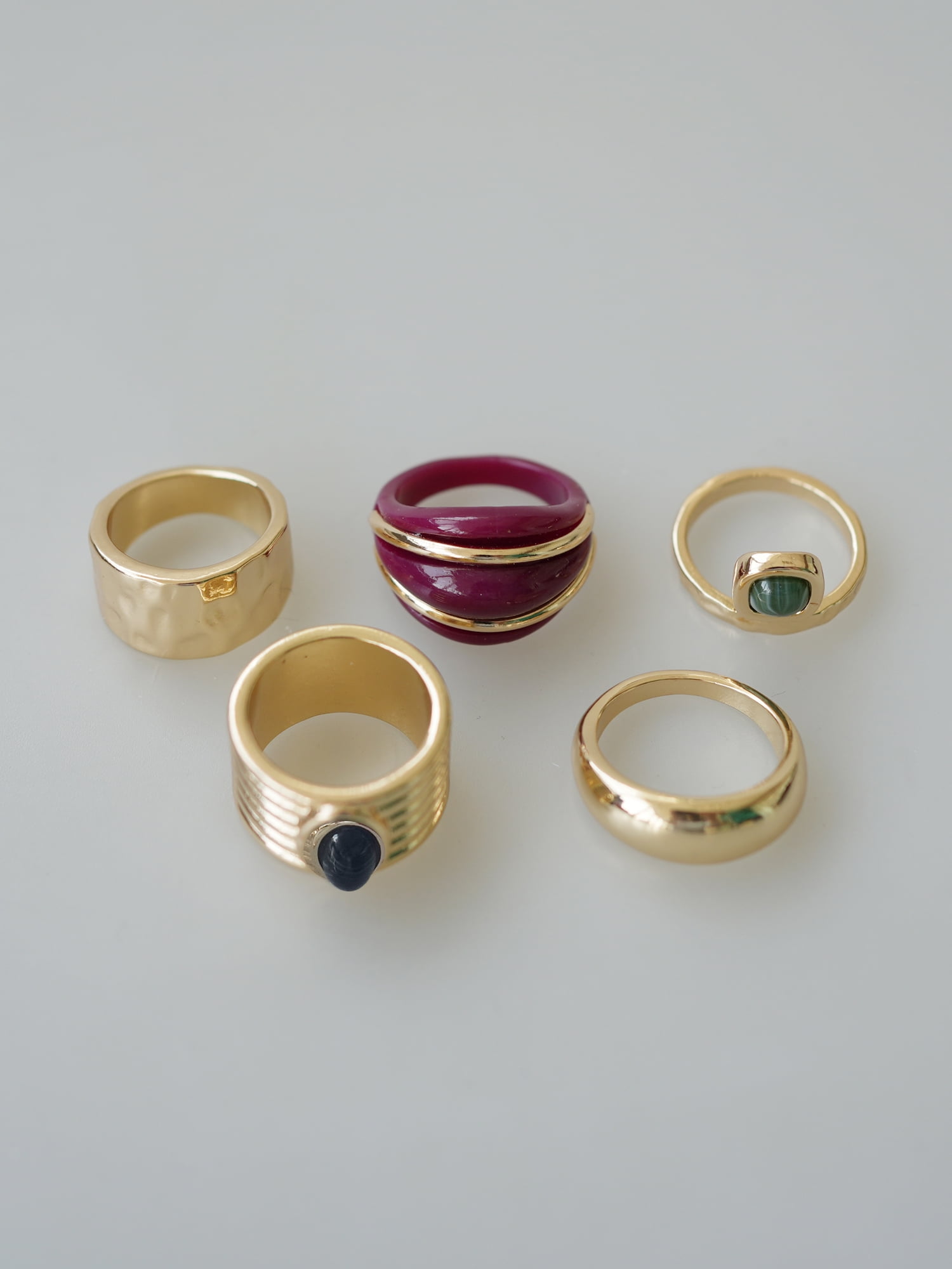 Time and Tru Women’s Resin and Metal Ring Set, 5-Piece, Gold-Tone