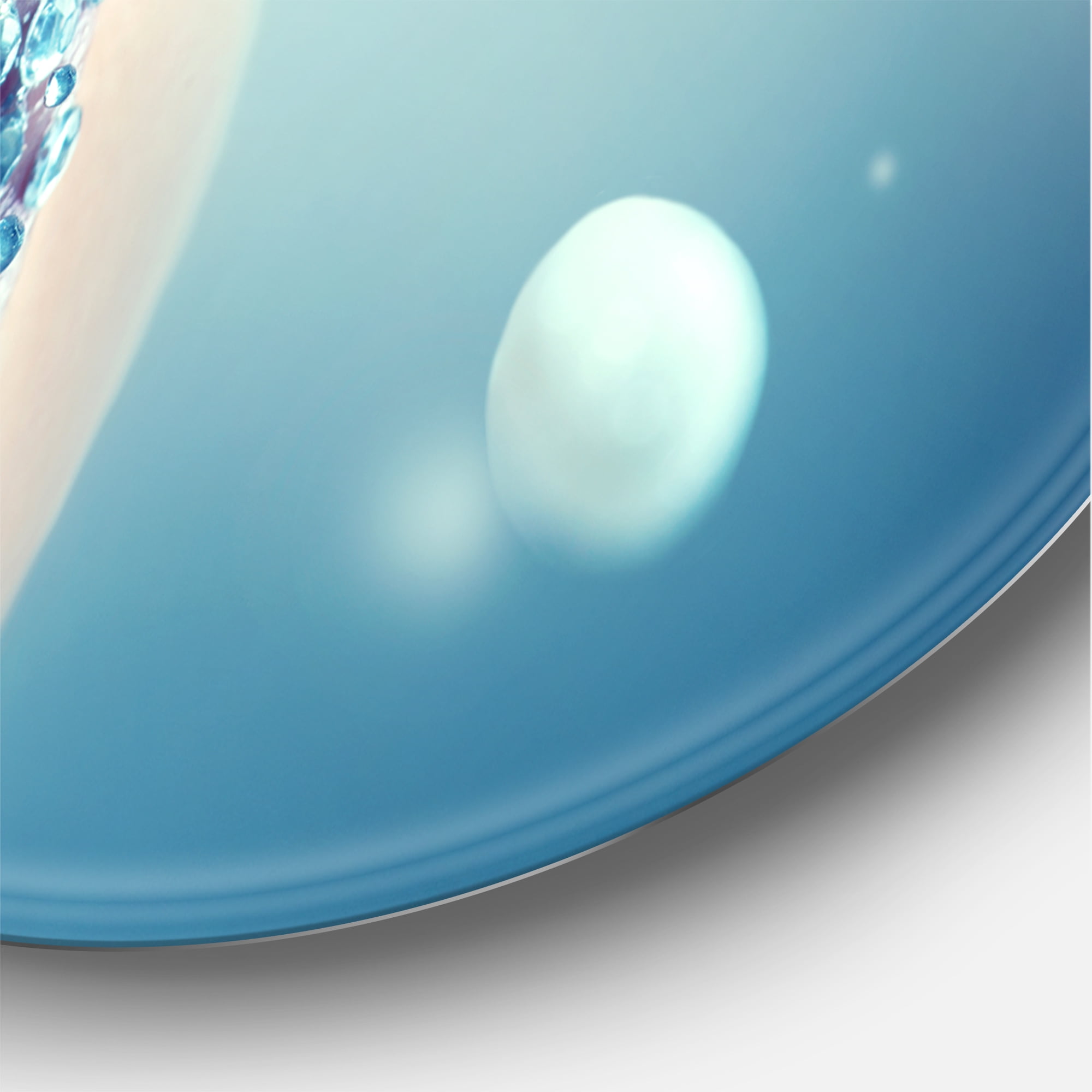 Designart 'Close-Up Of Gems On Female Lips' Modern Circle Metal Wall Art 29x29 - Disc of 29