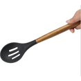 thumbnail image 2 of Juego de utensilios de cocina de silicona antiadherentes con mango de madera dura de Acacia Natural, 5 piezas, muy resistentes al calor, 2 of 4