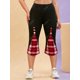 thumbnail image 3 of Botón cubierto de paneles de cuadros de talla grande Botón Capri Leggings Rosegal Leggings de talla grande, 3 of 5