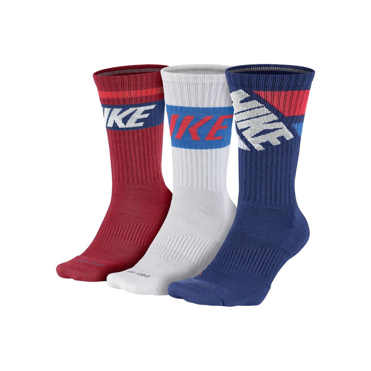 does walmart sell nike socks