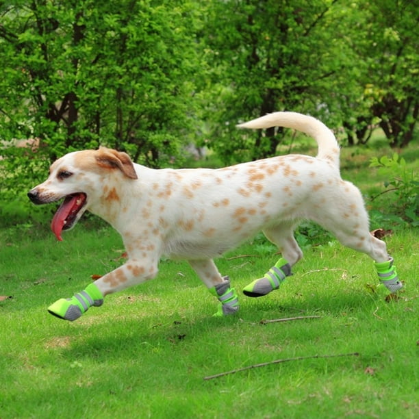 IKemiter 4pcs Dog Shoes Breathable Soft Relective Bandage Paw