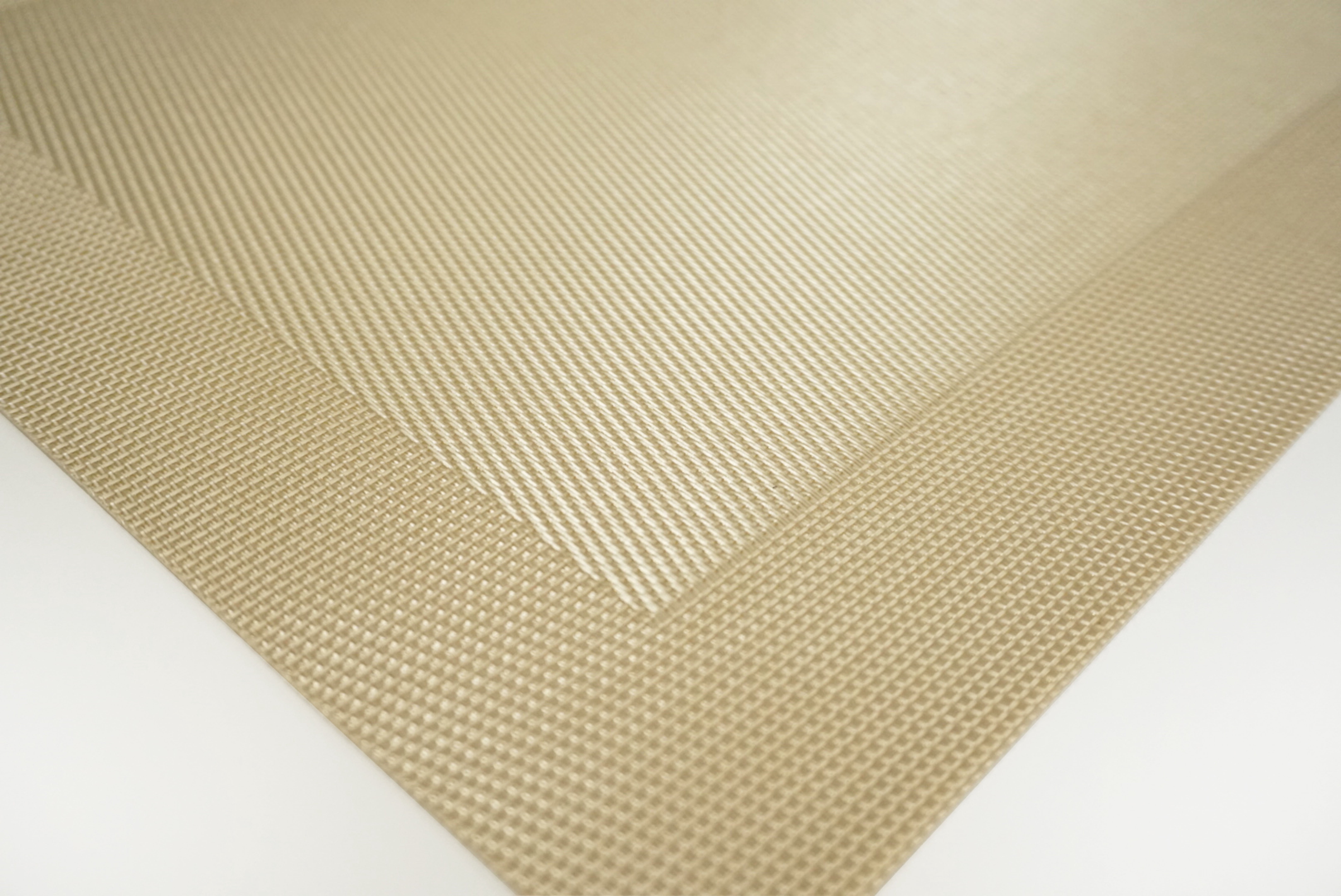 Dainty Home Napa Woven Textilene Crossweave With Solid Geometric Pattern Reversible 12" x 18" Rectangular Placemat Set of 4 in Champagne