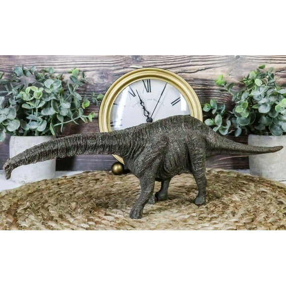 Figurine Réaliste de Dinosaure Saropode Jurassique 14"L