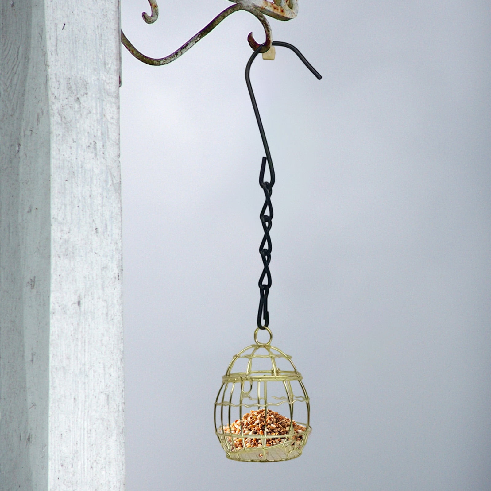 Black and Gold Birdcage Feeder, Hanging Spherical Garden Courtyard Bird Feeder, Metal Mesh Bird Feeding Station for Outdoor Yard Patio Decoration