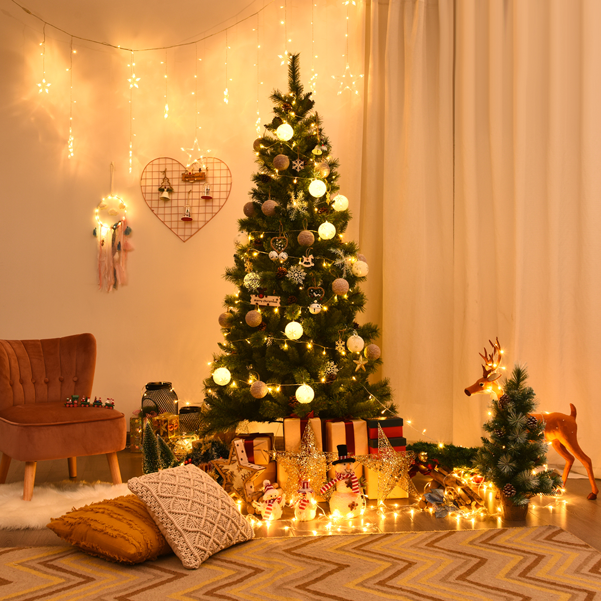 Gymax 7Ft Christmas Tree Artificial Hinged Tree w/ Pine Cones Metal Stand