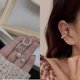 thumbnail image 4 of Pendiente para mujer, pendiente para niña, 3 piezas, pendiente con forma de cruz, piercing falso con perla, sin agujero ----E127yin--Código de producto 83206 E127yin, 4 of 5