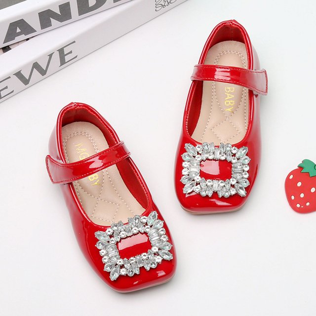 Zapatos de princesa para niñas con hebilla cuadrada grande de metal y diamantes de imitación, zapatos de boca baja, zapatos de cuero para niños, zapatos de primavera para niños