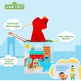 thumbnail image 3 of Los niños de Jack in the Box preferían Elmo Sesame Street, 3 of 7