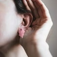 thumbnail image 3 of Pendientes de tachuelas Hugo 2 piezas animal mordedura Rosado, 3 of 9