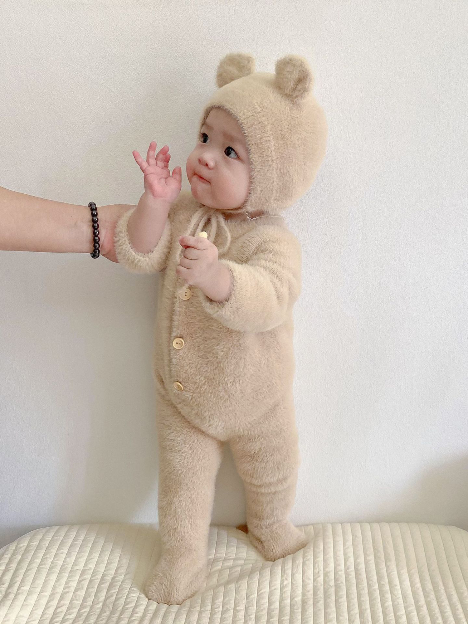 Arvbitana Infant Baby Girl Boy Plush Jumpsuit Long Sleeve Round Neck Button Closure Solid Color Playsuit  + Hat Winter Warm One Pieces Clothes for Infant 2Pcs 0-24M