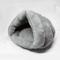 thumbnail image 1 of Conjunto de una pieza, casa para gatos Catden gris, saco de dormir para mascotas, saco de dormir para gatos grande, perrera pequeña, triángulo Catden Rojo Verde Cocina, Decoración y Otros, 1 of 2