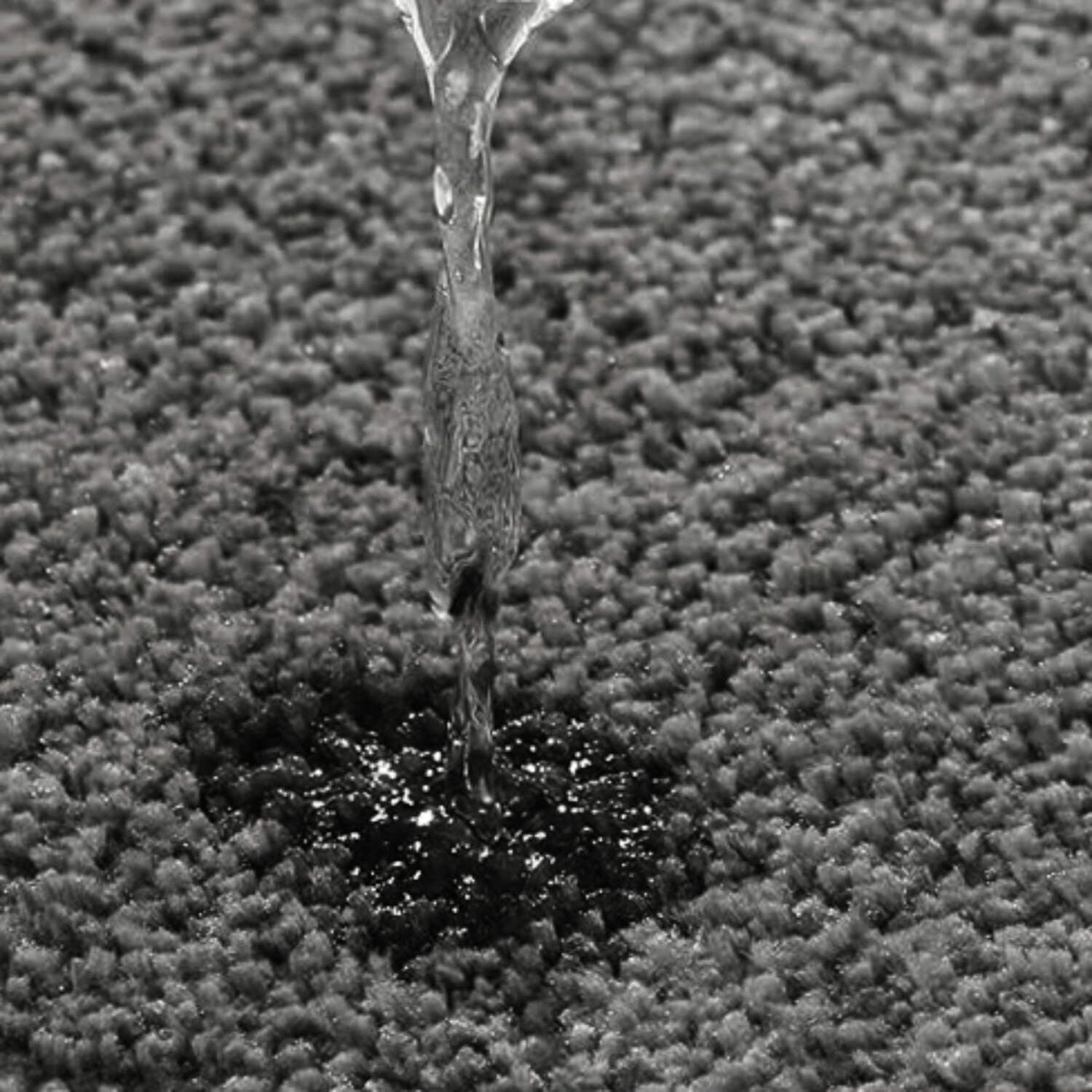 Luxury Bath Mat in Microfibre - Non-Slip  Absorbent