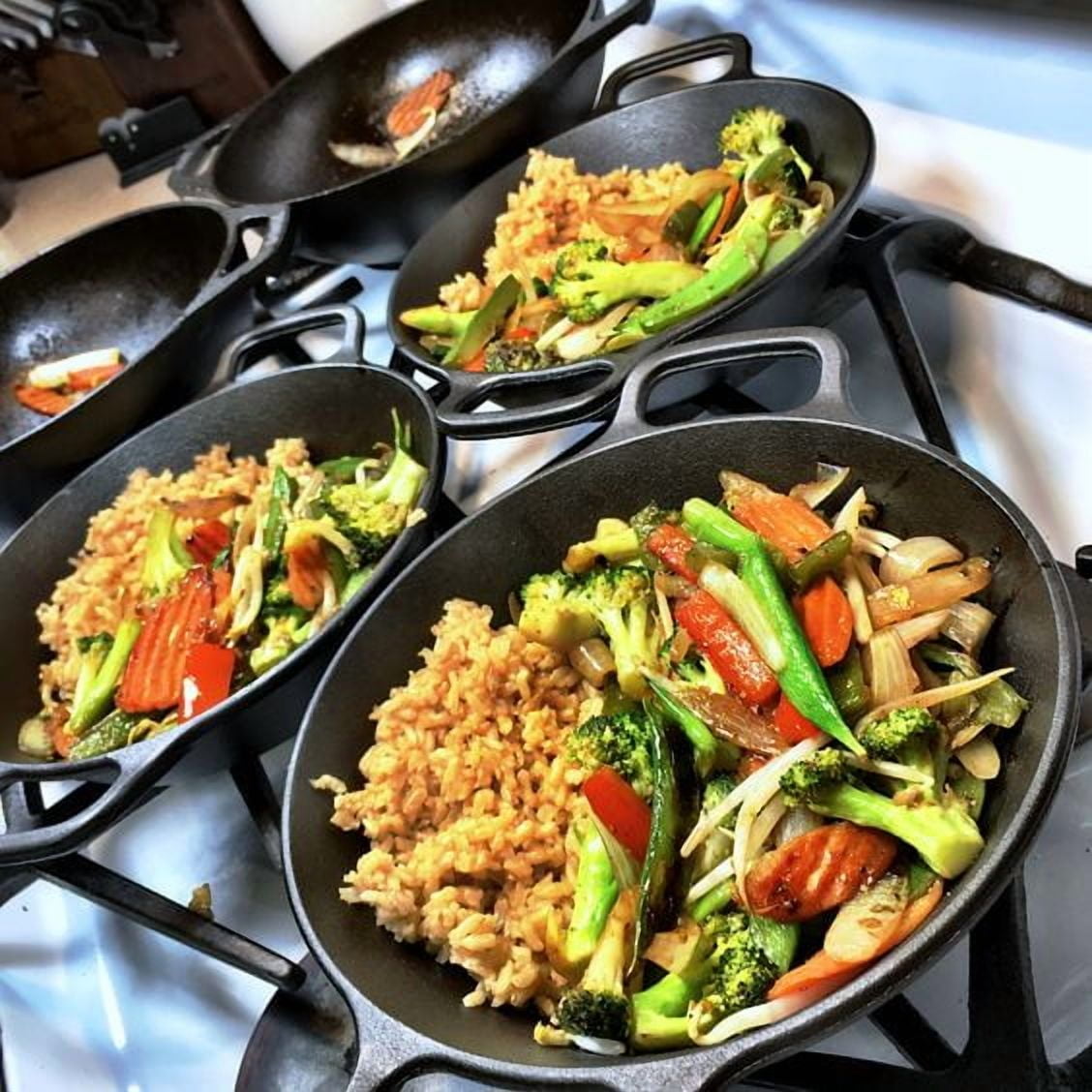 Lodge Pre-Seasoned 14" Cast Iron Wok with Flat Base & Loop Handles