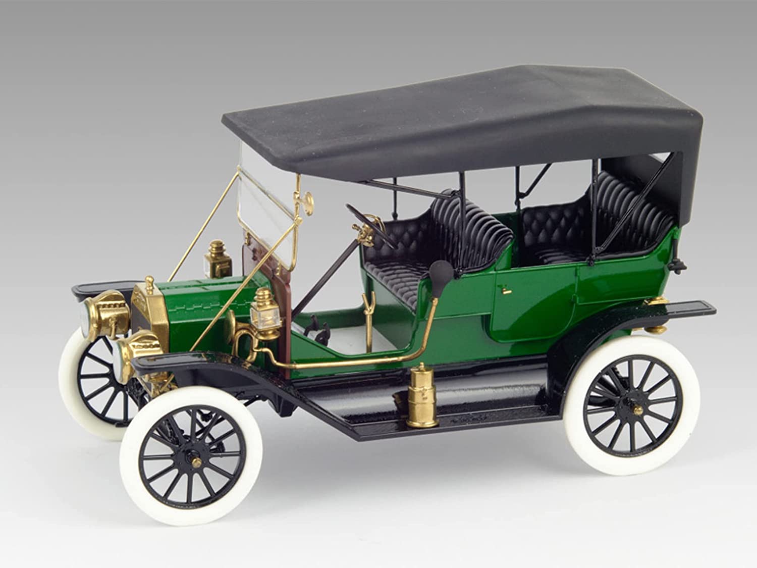 ICM Models Model T 1911 Touring American Passenger Car Model Kit