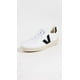 thumbnail image 2 of Tenis Veja V-10 de piel sintética blanca/negra con cordones para mujer, 2 of 4