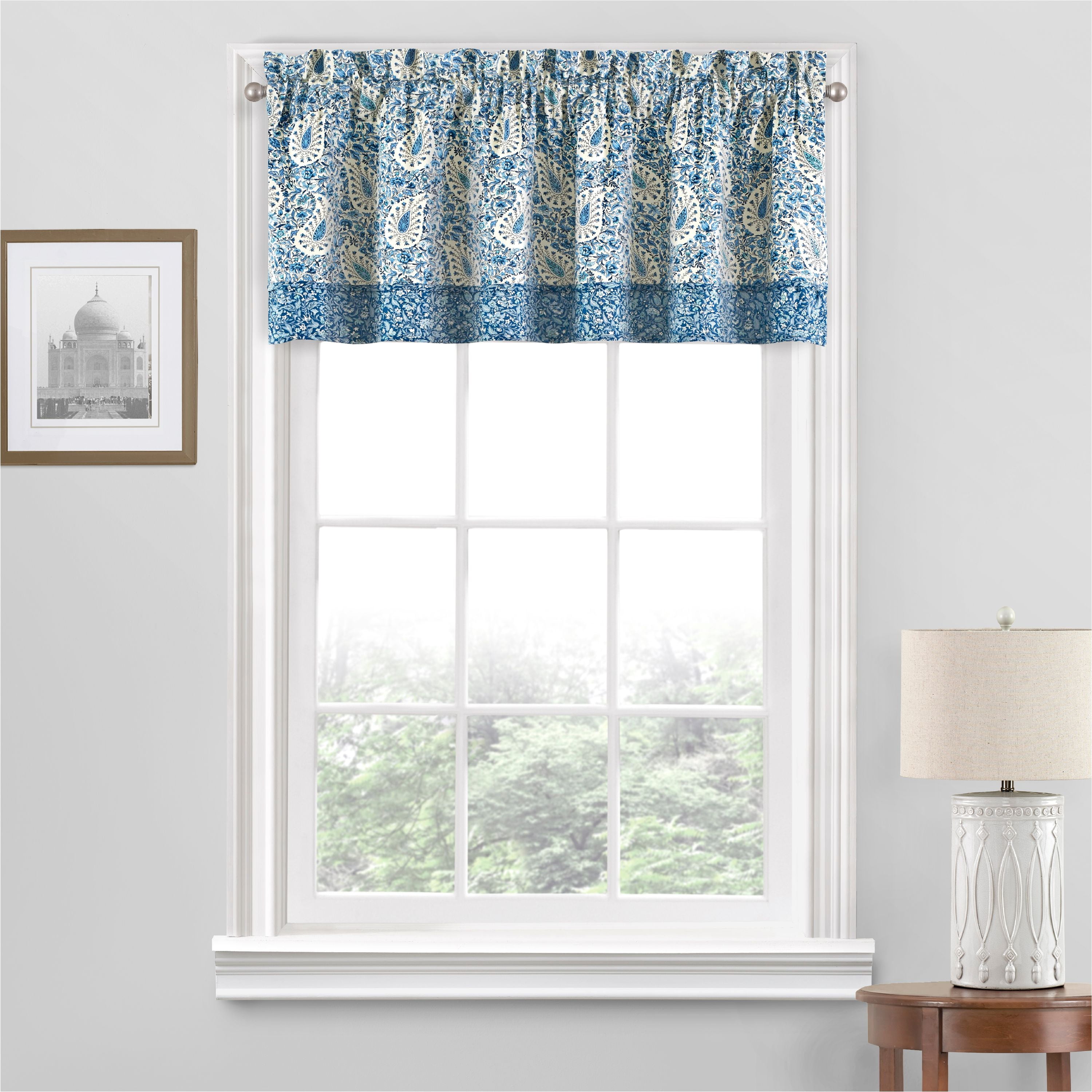 Waverly Paisley Verveine Window Valance