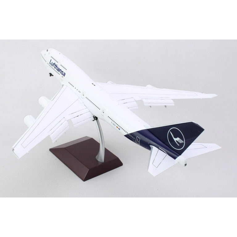 Boeing 747-400 Commercial Aircraft with Flaps Down