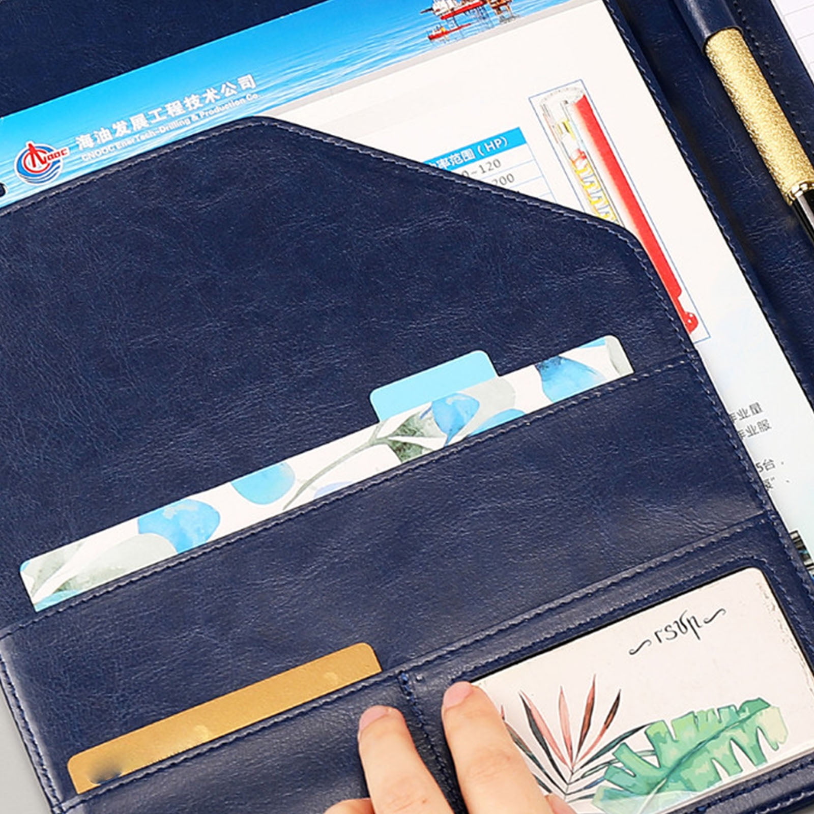 Multifuntional Clipboard with Integrated Storage for Pen and Cards Suitable for Meetings and Daily Office Tasks