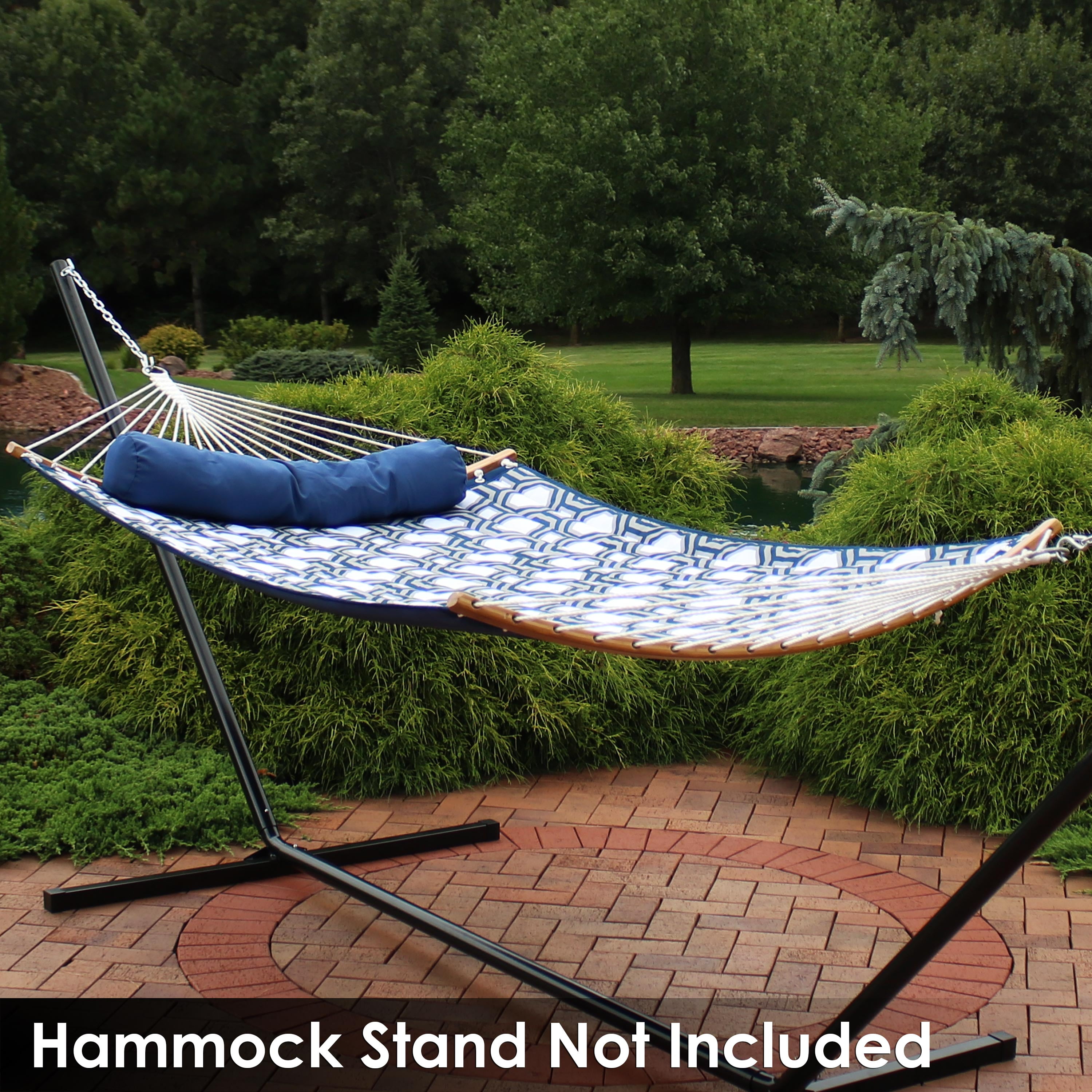 Sunnydaze Heavy-Duty Quilted 2-Person Hammock with Curved Bamboo