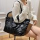 thumbnail image 3 of Bolso De Plumón Para Mujer De Otoño E Invierno, Bolsos De Un Solo Hombro De Color Sólido, Bolso De Celosía Rombal De Gran Capacidad sonducket AP006309-03, 3 of 6