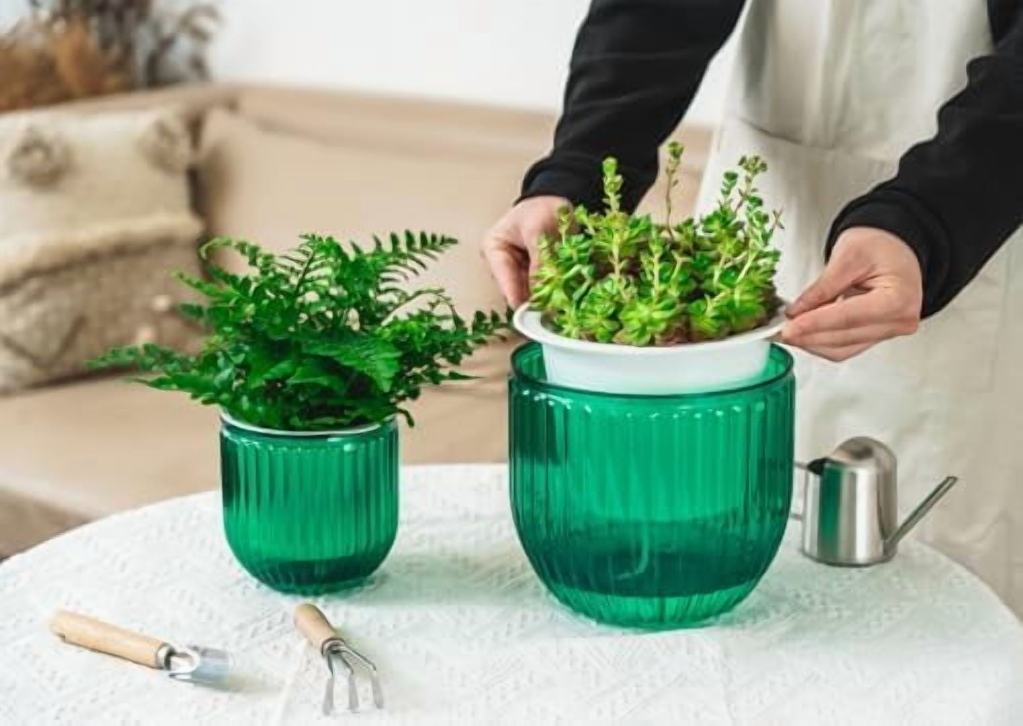 2 Pack Self Watering Hanging Planters Indoor Flower Pots, 5.3/8.3 Inch Outdoor Hanging Basket, Plant Hanger with 3Hooks Drainage Holes for Garden Home (Emerald)