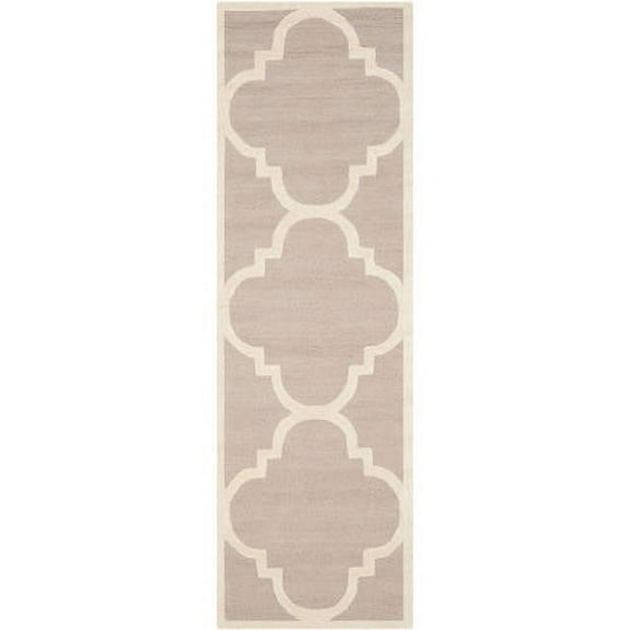 SAFAVIEH Cambridge Justine Geometric Quatrefoil Wool Runner Rug, Beige/Ivory, 2'6" x 12'