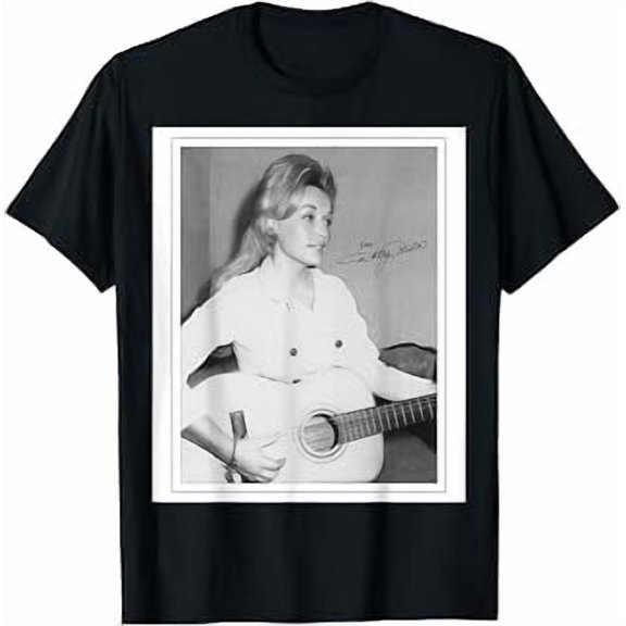 Dolly Vintage Polaroid Country Music Portrait T-Shirt