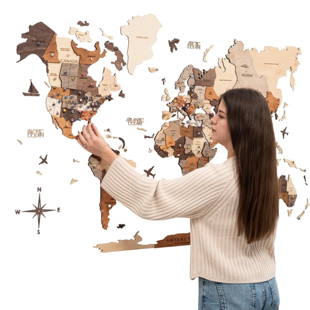 Arte de pared con mapa del mundo en madera Enjoy The Wood XL, multicolor