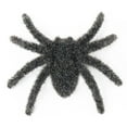 thumbnail image 1 of Juguete de plástico negro realista con pelo, pequeño y aterrador, para bromas y fiestas, decoración espeluznante de Halloween, 1 of 7