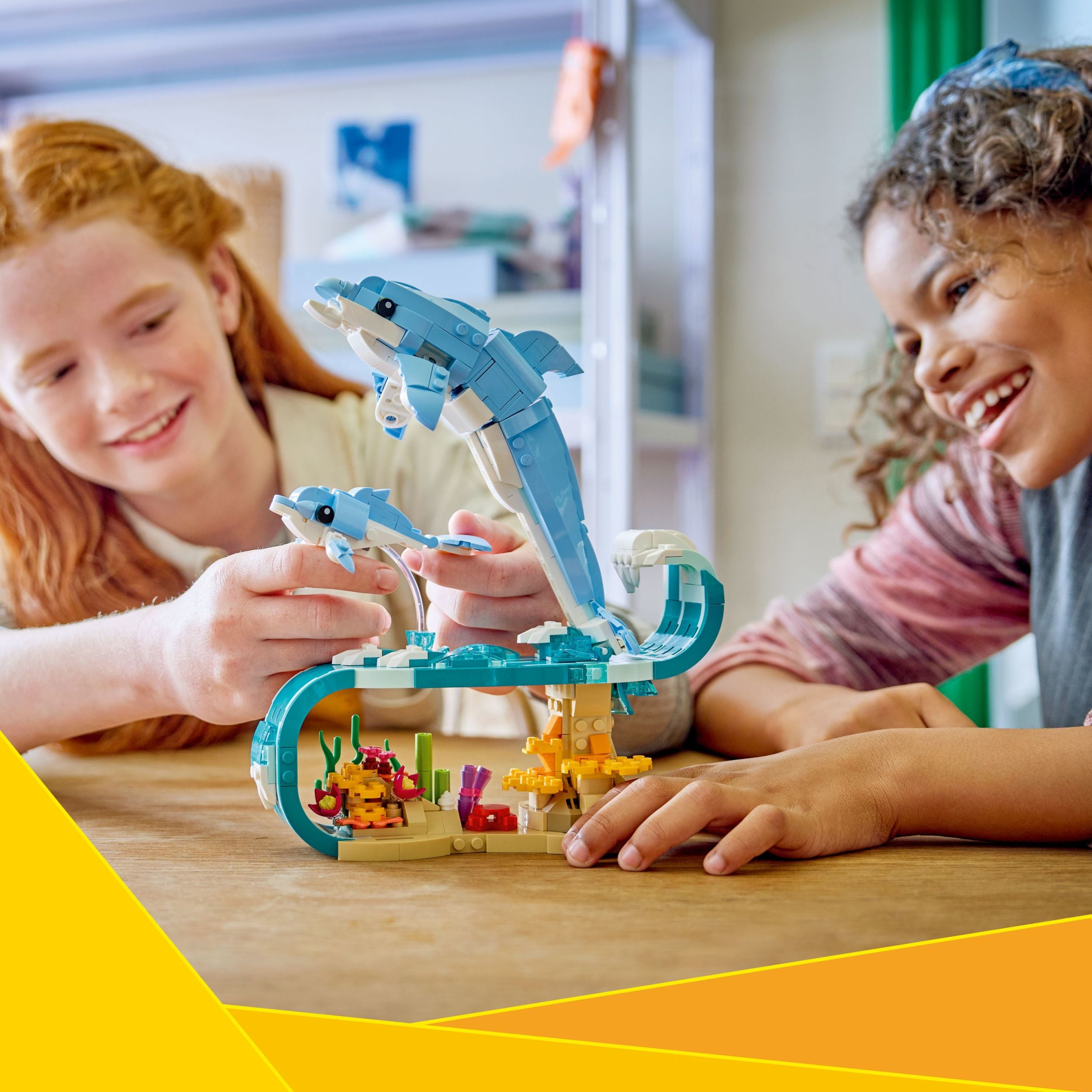 LEGO Creator 3 en 1 Les Animaux Marins : Les Magnifiques Dauphins 31385