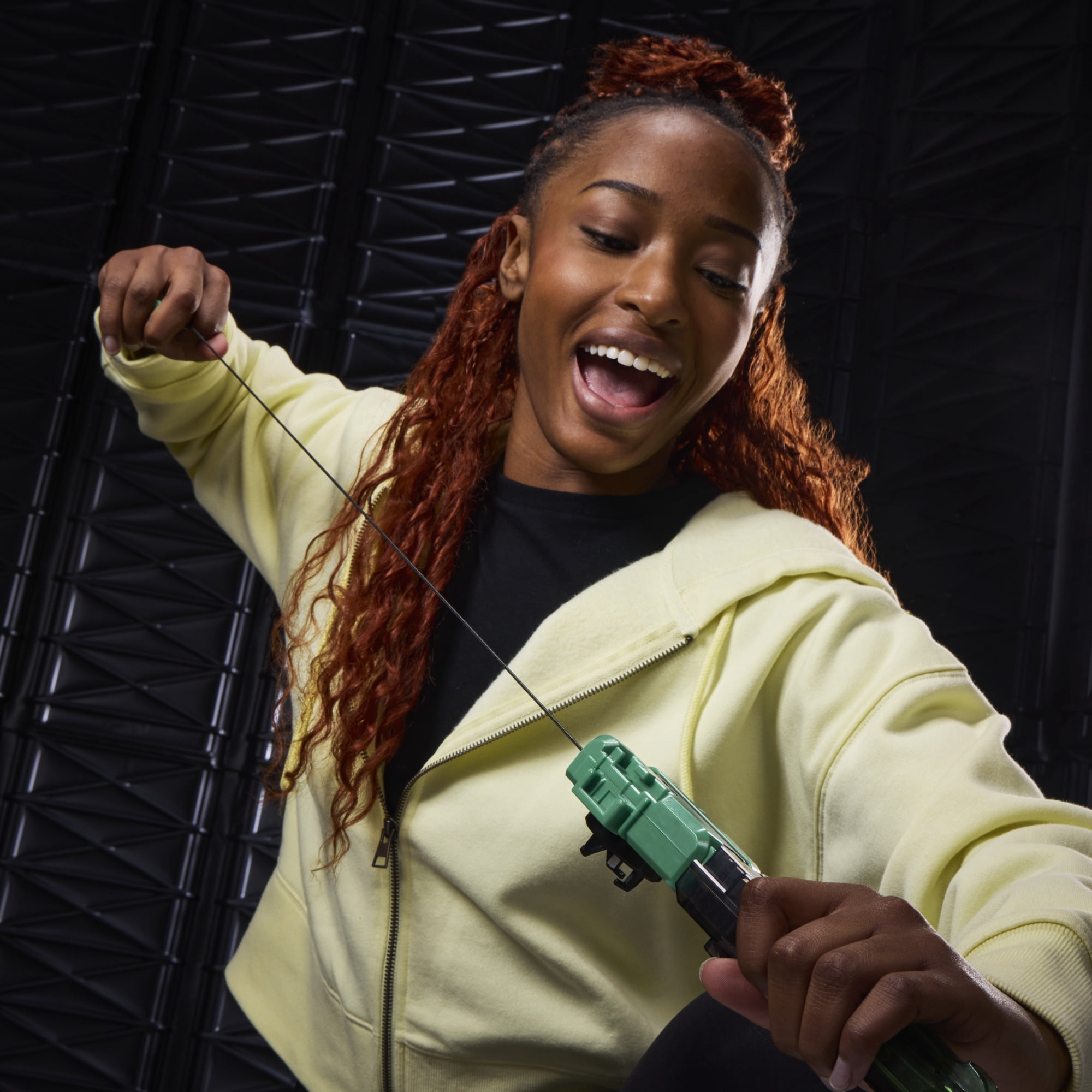 Beyblade X Deluxe String Launcher, Custom Grip & Top Set