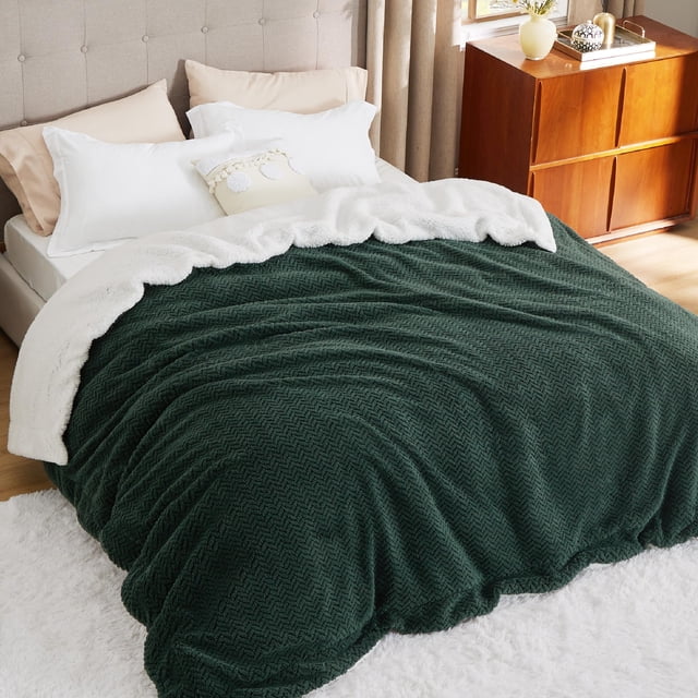 Manta Bedsure Sherpa Fleece Tamaño Queen Patrón Espiga Verde Oscuro
