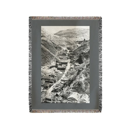 Bingham Canyon, Utah - Aerial View of a Town (60x80 Woven Chenille Yarn