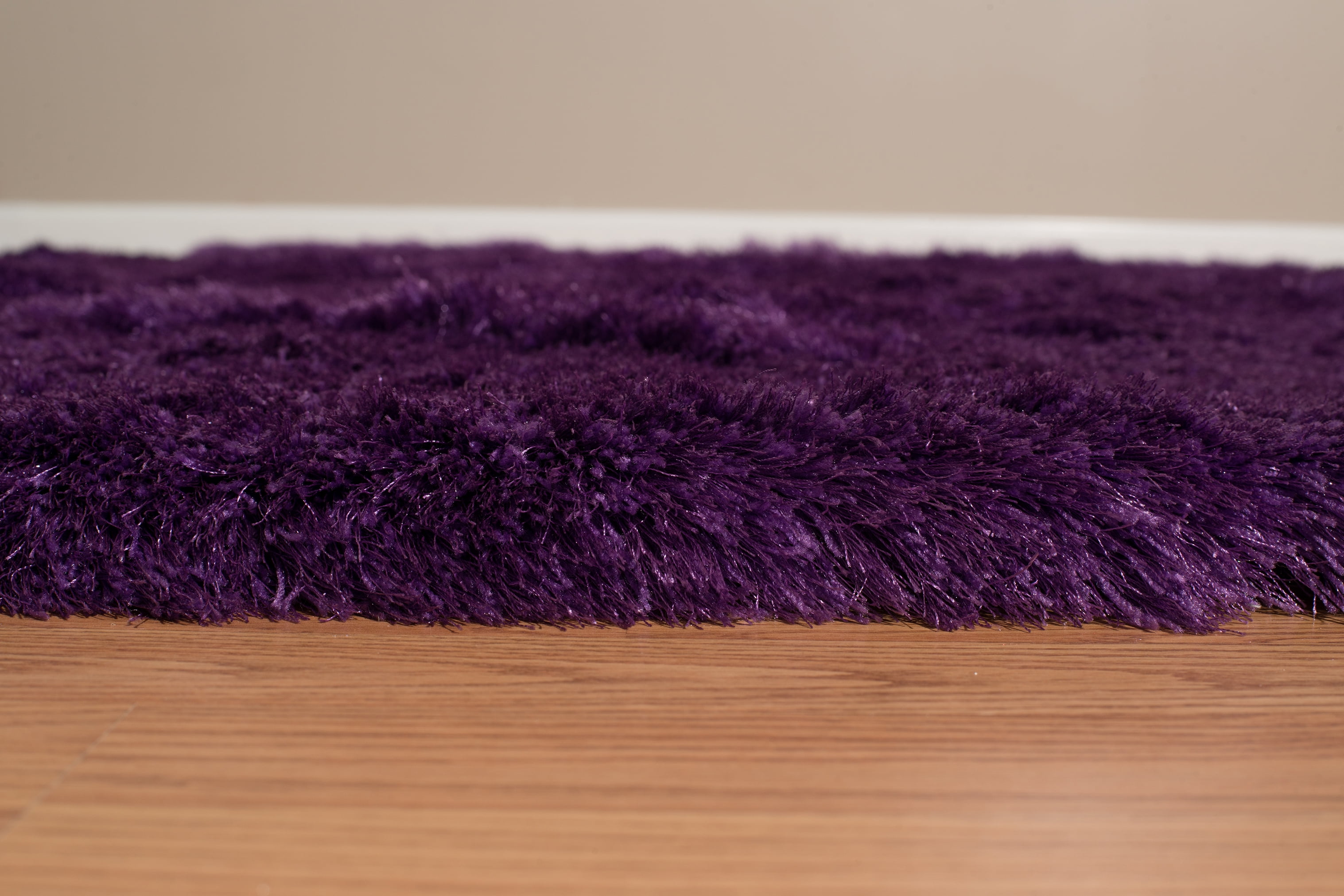 United Weavers Benella Nubia Purple Woven Polyester Shag Area Rug