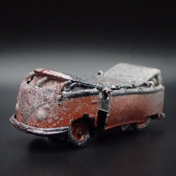 Open Box 1950-1967 VW VOLKSWAGEN TYPE 2 T1 23 WINDOW BUS BARN FIND 1:64 DIECAST MODEL CAR