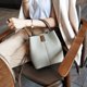 thumbnail image 1 of Bolso de mujer Bolso de piel de vaca Bolso de mano de mujer moderno Bolso bandolera de hombro con correa ancha, 1 of 5